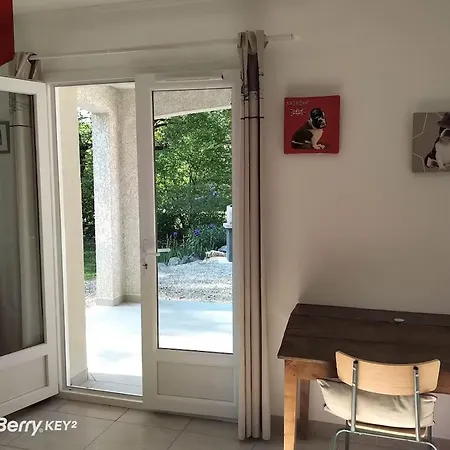 Villa Belle Maison Avec Piscine Et Terrain Entierement Cloture *