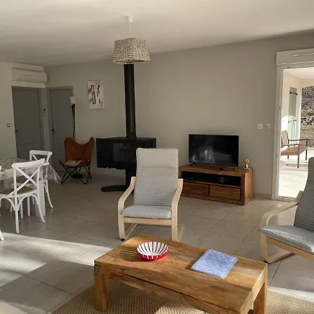 Villa Belle Maison Avec Piscine Et Terrain Entierement Cloture Saint-Privat-de-Champclos