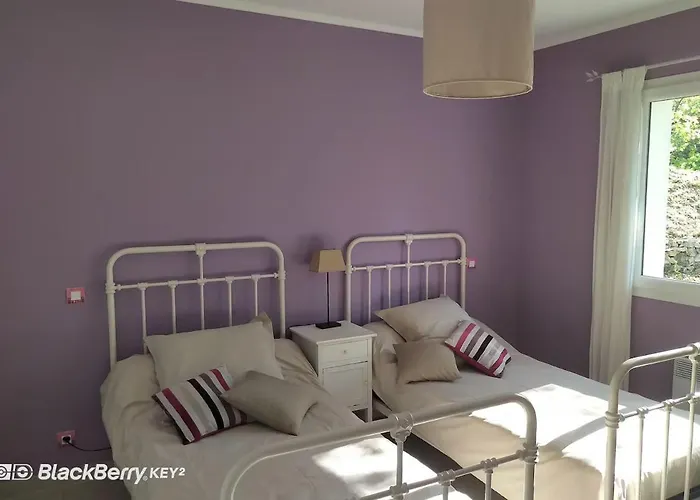 Belle Maison Avec Piscine Et Terrain Entièrement Clôturé *